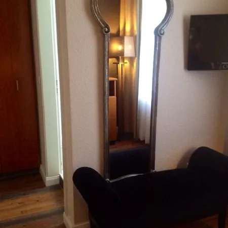Lindenhof Hotel Dusseldorf